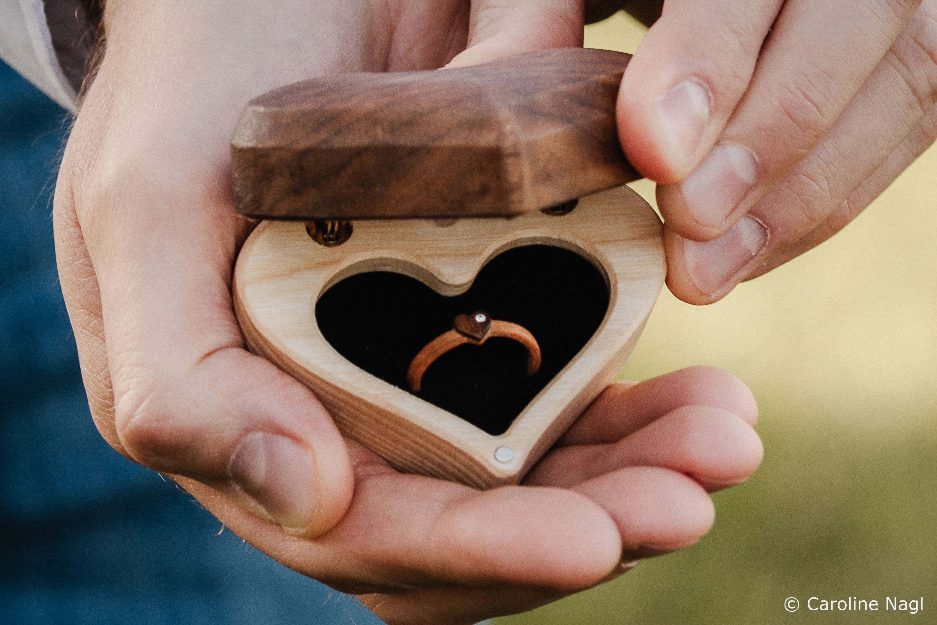 holzliebe - Holzschmuck & Eheringe aus Holz